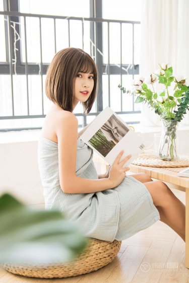 年轻的保姆在线播放